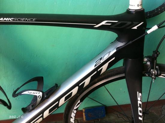 Bicicleta Cursiera  SCOTT  aproape noua