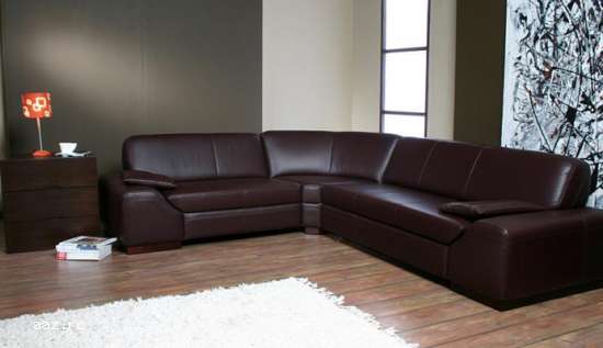 Canapele extensibile din piele sau stofa