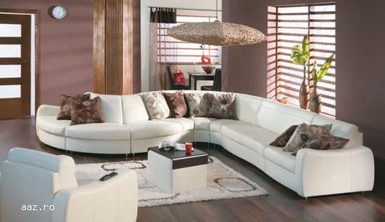 Canapele extensibile din piele sau stofa