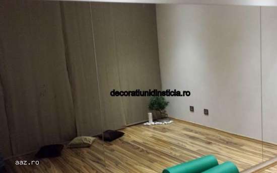 Oglinzi sanitare la comanda