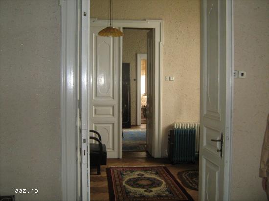 Casa boiereasca de vanzare Central - zona Buna Vestire