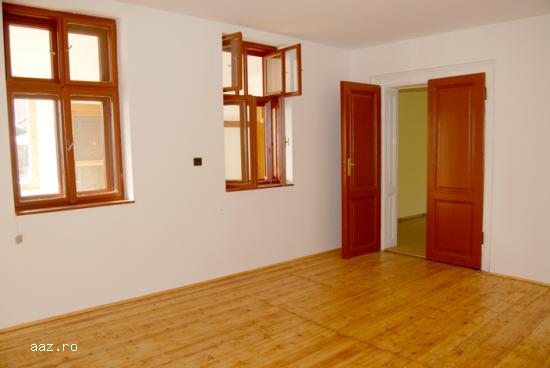 Casa de vanzare in orasul Pitvaros,       32km distanta de la granita Tornya!!!