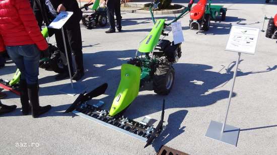 motocoasa 7 cp