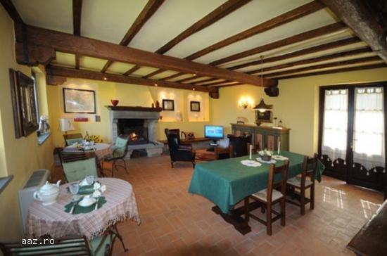 VILA CU PISCINA -UMBRIA-ITALIA