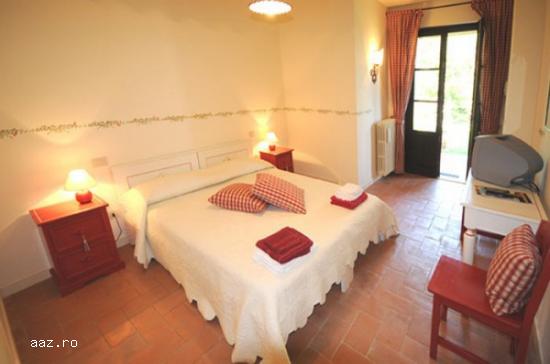 VILA CU PISCINA -UMBRIA-ITALIA