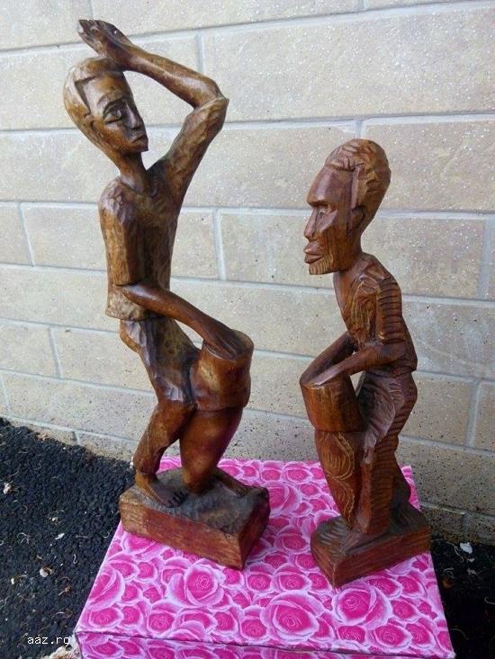Statuete din lemn