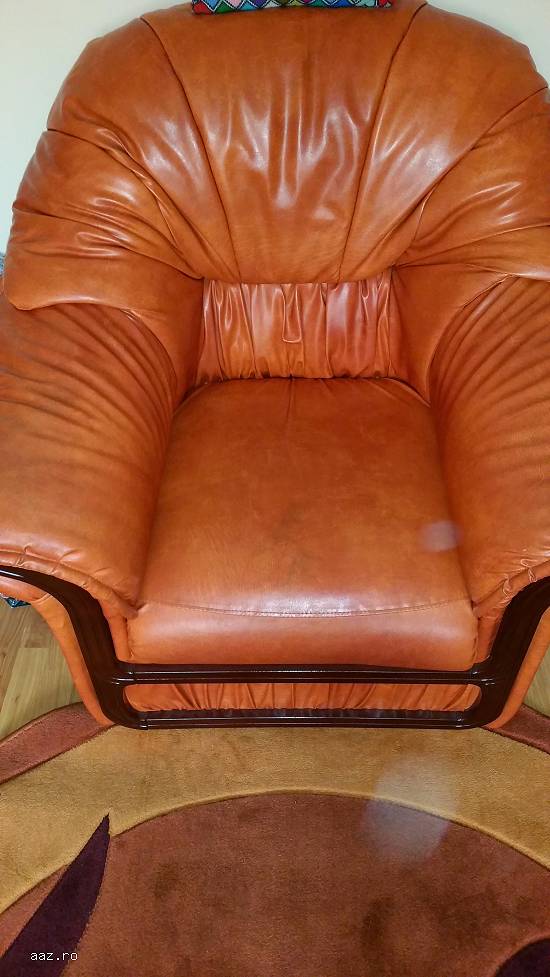 vând canapea extensibila, imitație piele,  +2 fotolii fixe