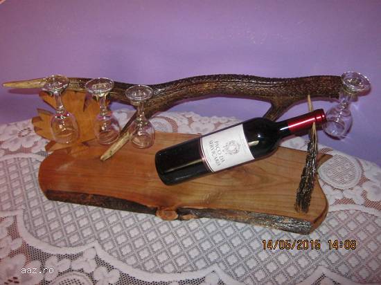 minibar rustic din corn de cerb