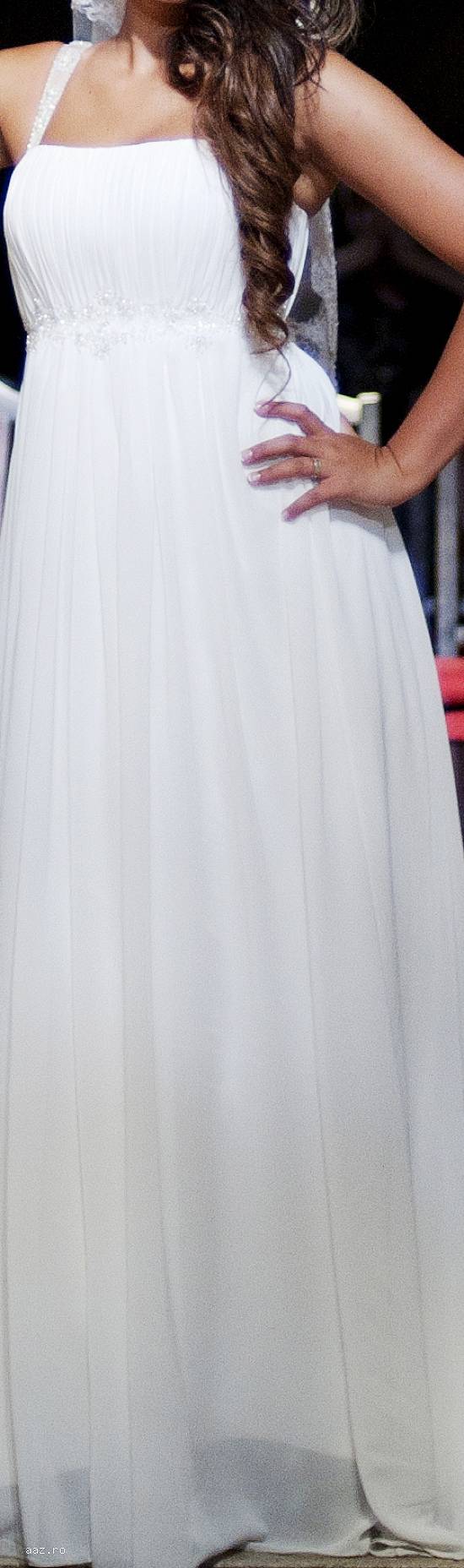 vand rochie mireasa