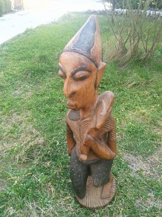 Sculptura in lemn````