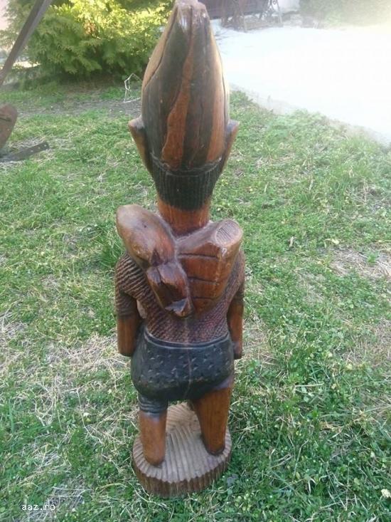 Sculptura in lemn````