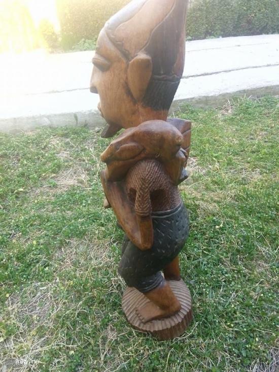 Sculptura in lemn````
