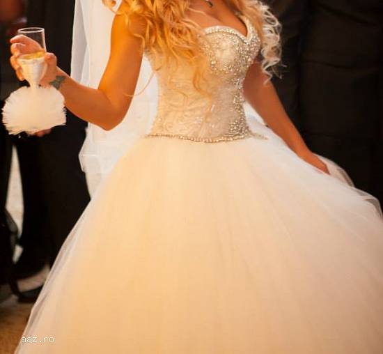 rochie de mireasa