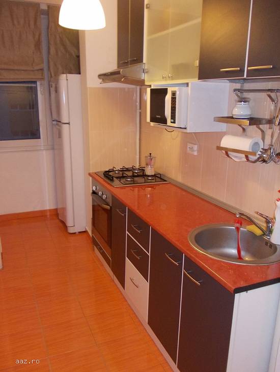 Vanzare apartament 3 camere - Dr. Taberei