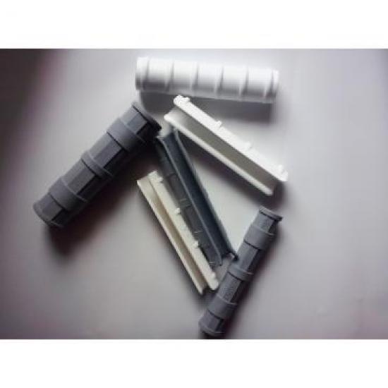 Clipsuri prindere folie 1/2”