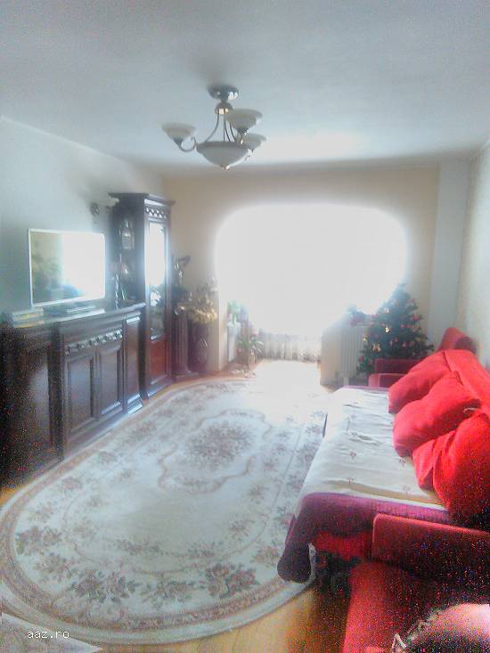 Apartament cu  3 camere