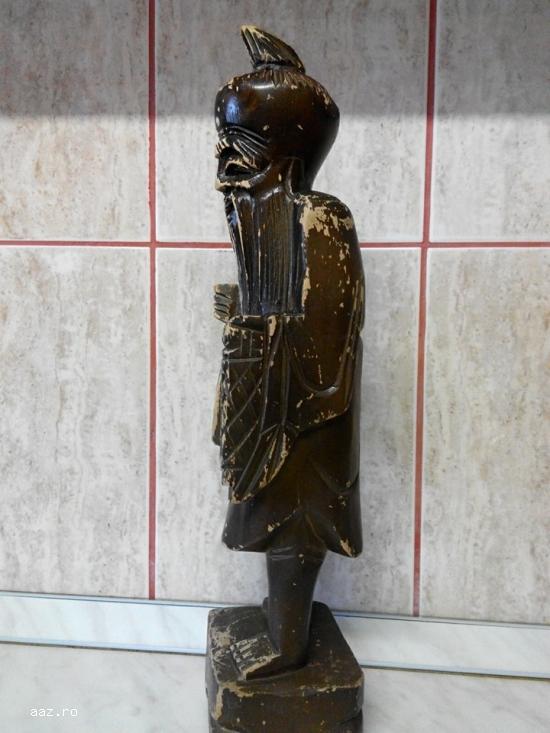 Statueta din lemn