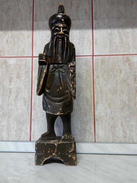 Statueta din lemn
