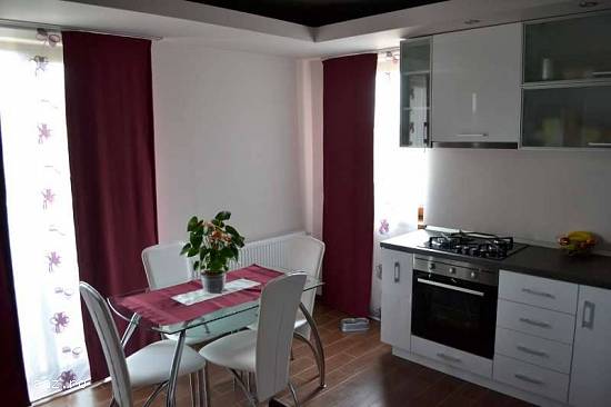 apartament la parter cu gradina privata sibiu