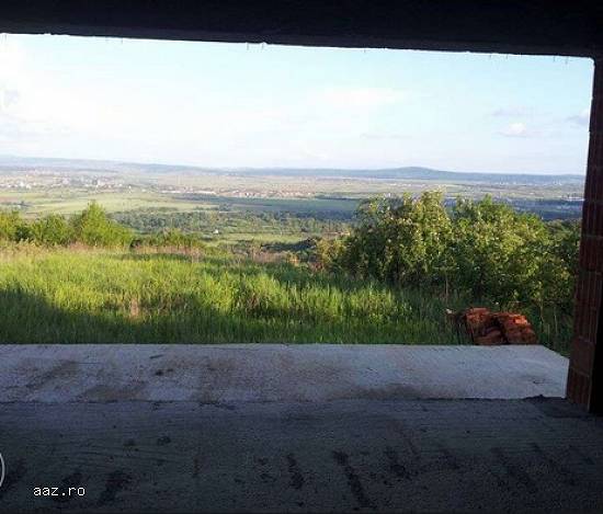 Vanzare casa la rosu