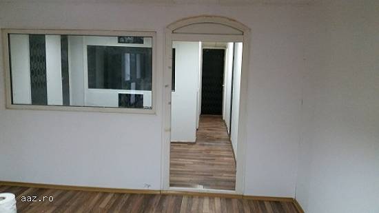 Proprietar Inchiriez apartament spatiu subsol 50 mp