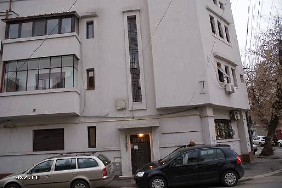 Inchiriez apartament 3 camere