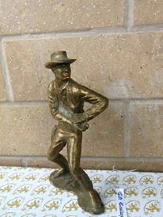 Statueta din bronz Pistolar