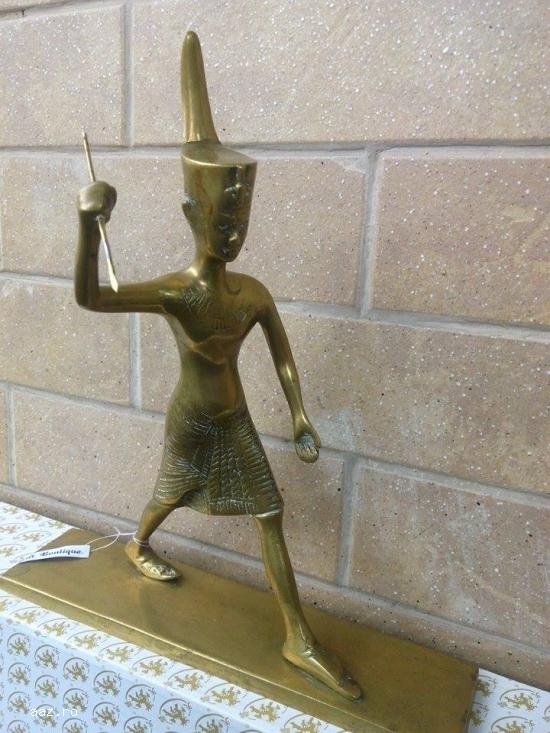 Statueta din bronz