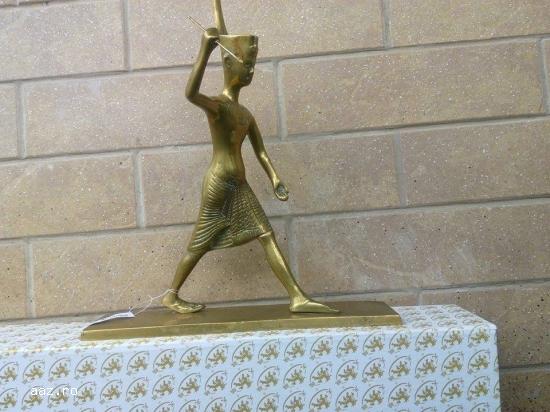 Statueta din bronz