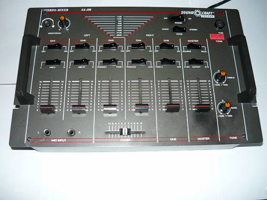 Amplificator Omnitronic P-1000 + Mixer Soundcraft SA-100