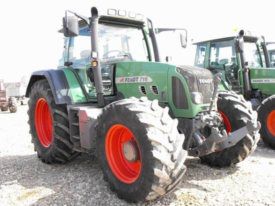 Tractor Fendt 716 Vario