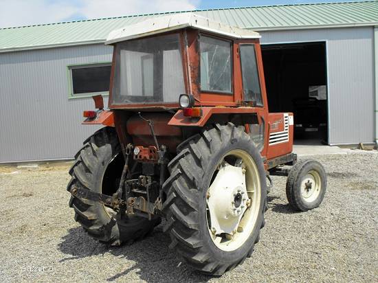 Tractor Fiat 880