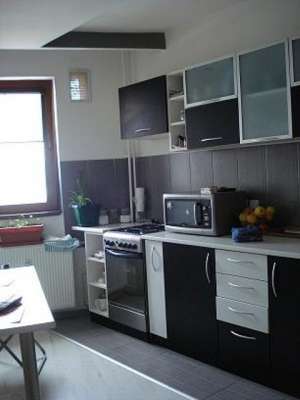 Inchiriere apartament 2 camere Titan Circa 13 Politie in apropiere de Complexul Rasarit de Soare