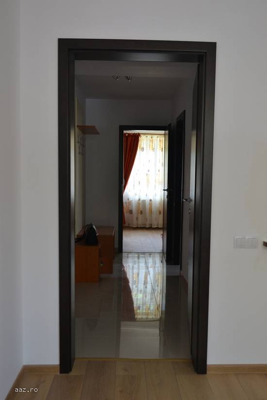 Vand apartament 2 camere Sinaia