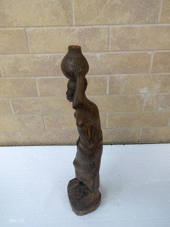 Statueta din lemn