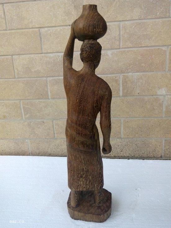 Statueta din lemn