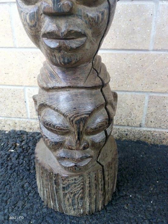 Statueta cu trei capete