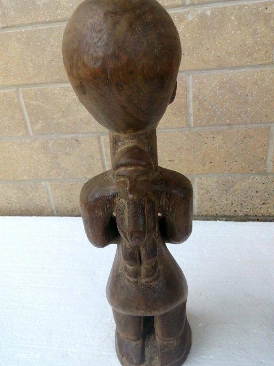Mama si copilul - statuete din lemn
