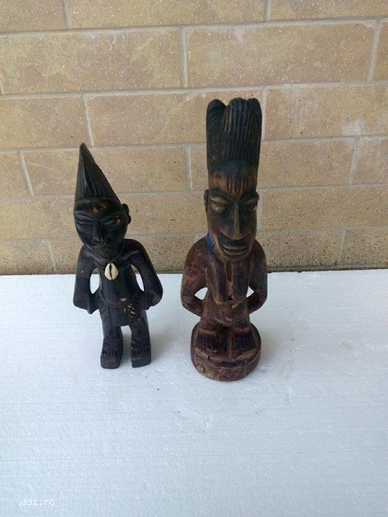 Statuete din lemn
