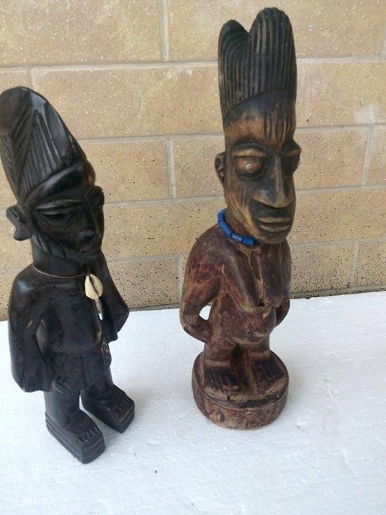 Statuete din lemn