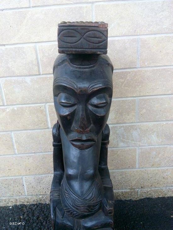 Statueta din lemn