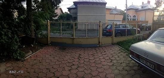Vanzare casa 4 camere