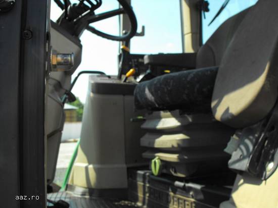 Tractor John Deere 6810