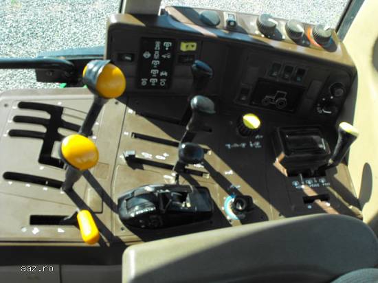 Tractor John Deere 6810