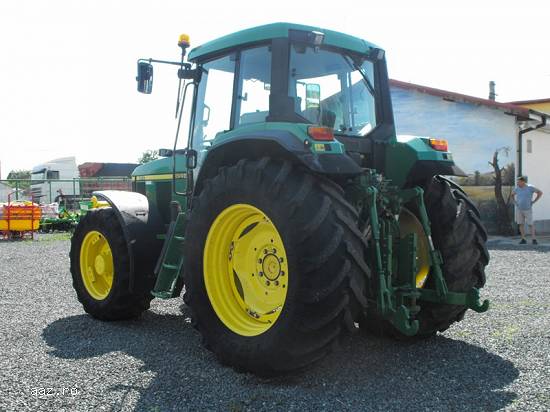 Tractor John Deere 6810