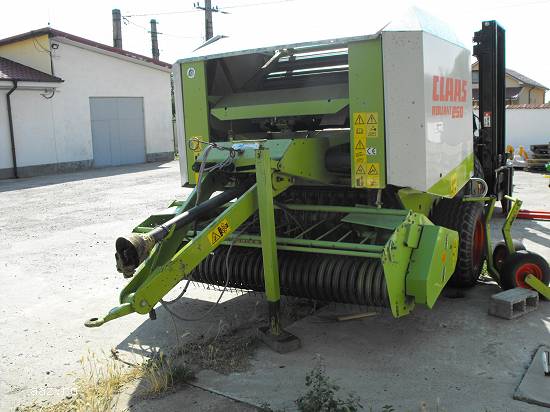 Presa baloti rotunzi Claas Rolland 250