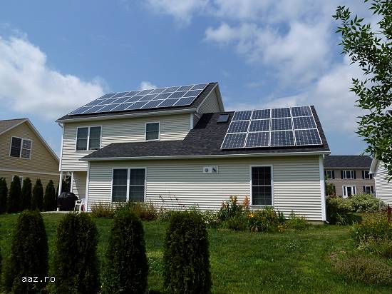 PANOURI SOLARE FOTOVOLTAICE