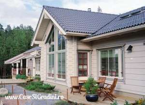 case de lemn sau beton