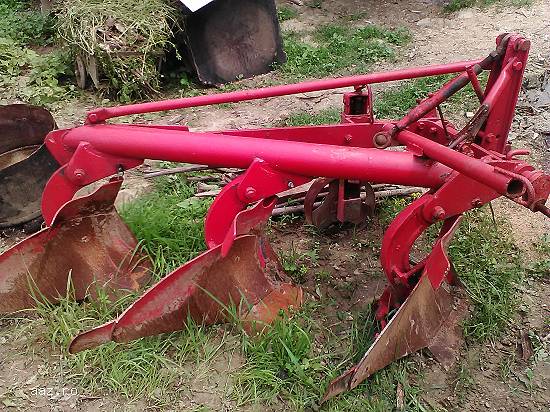 tractor  650 m si plug