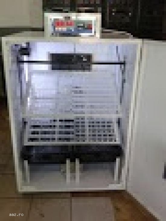 vand incubator oua prepelite